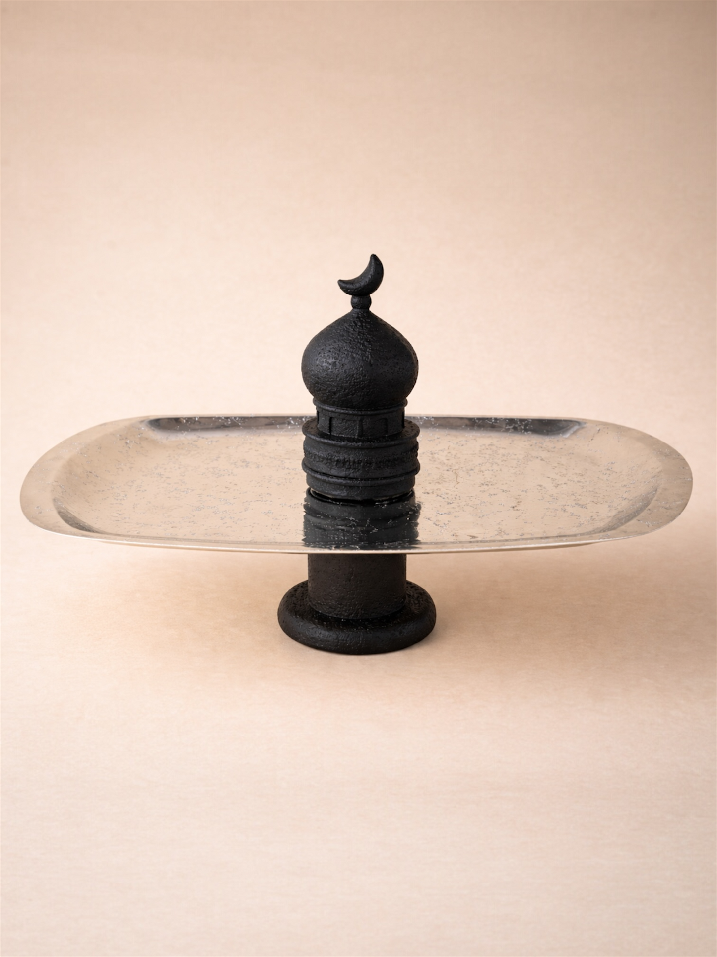 Crescent Dome Rectangular Serving Stand – Luxury Majlis Tray for Dates & Sweets