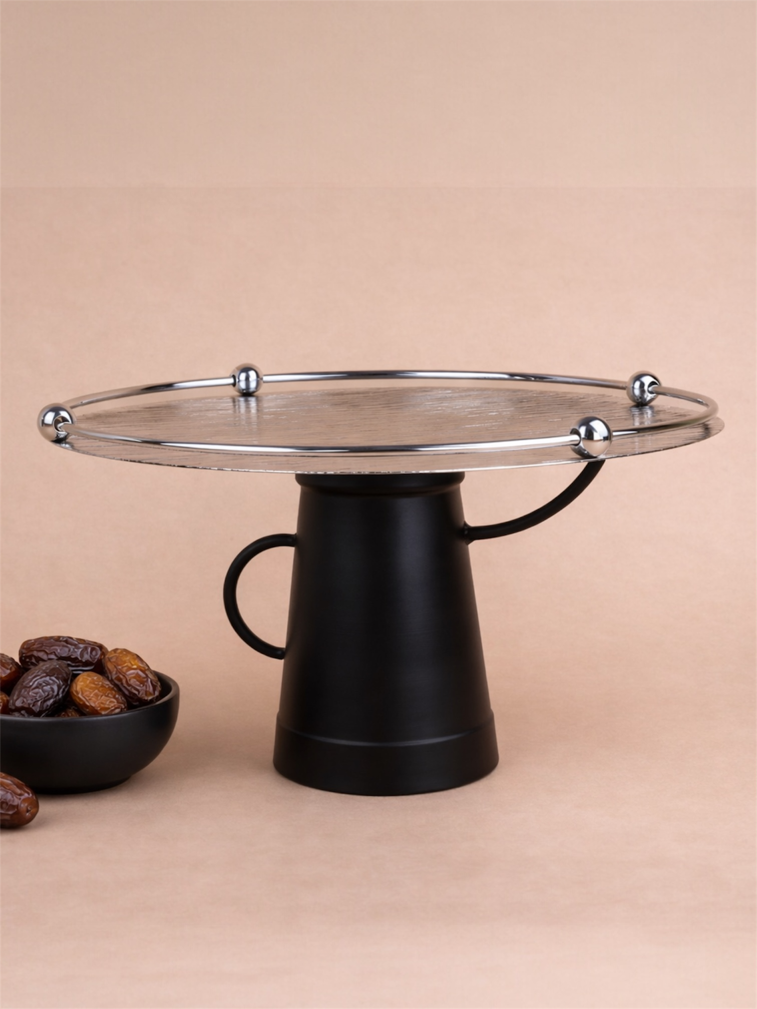 Elevated Serving Stand with Handle Base – Modern Majlis Tray for Dates & Sweets