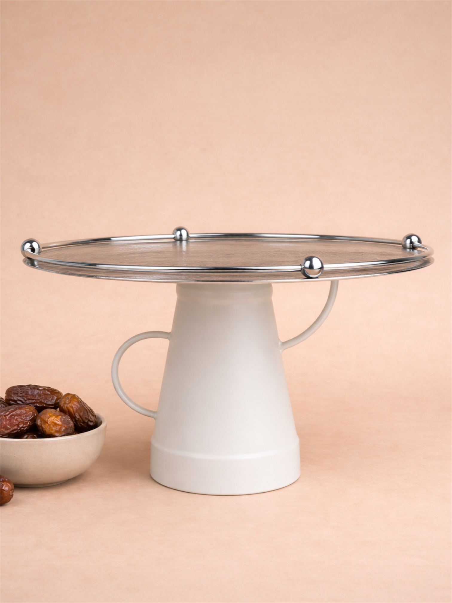 Elevated Serving Stand with Handle Base – Modern Majlis Tray for Dates & Sweets