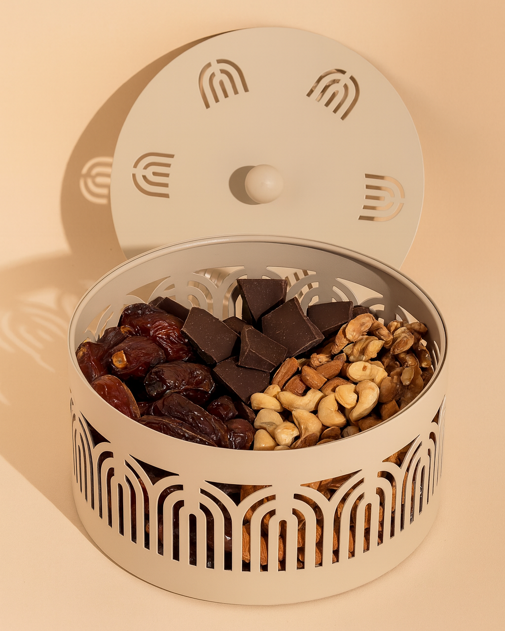 Metal Serving Basket with Lid – For Dates, Chocolates, Dry Fruits & Snacks